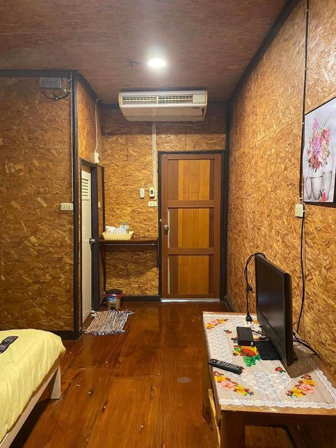 แพจิตรธาดาธารน้ำ Hotell Tha Kradan Exteriör bild