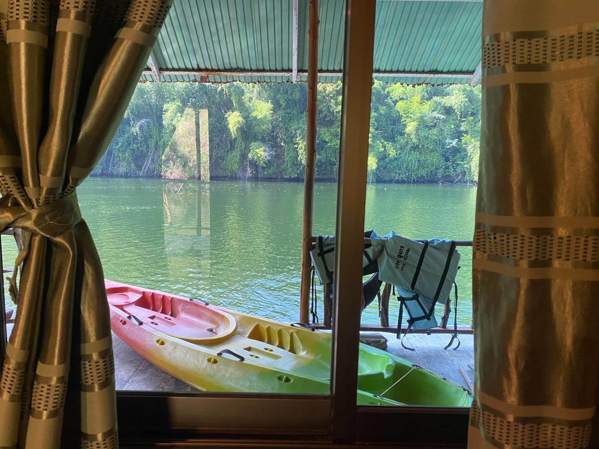 แพจิตรธาดาธารน้ำ Hotell Tha Kradan Exteriör bild